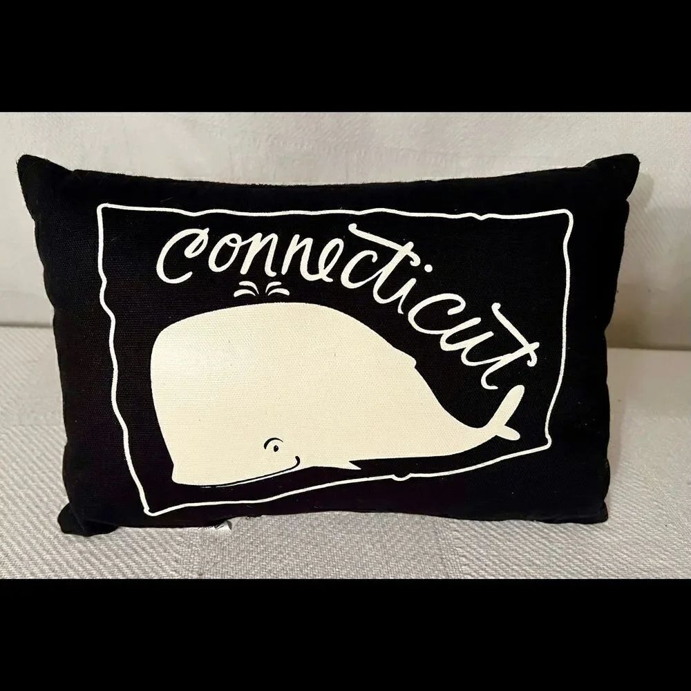 Primitives by Kathy Plush Connecticut Pillow Home Decor Black White NWOT.